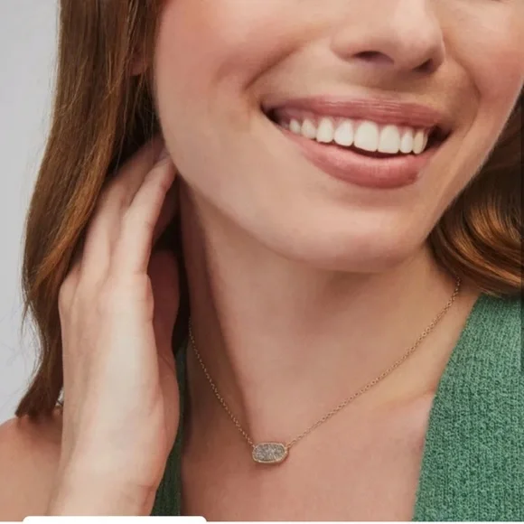 Kendra Scott Elisa Necklace in Platinum Drusy.‎